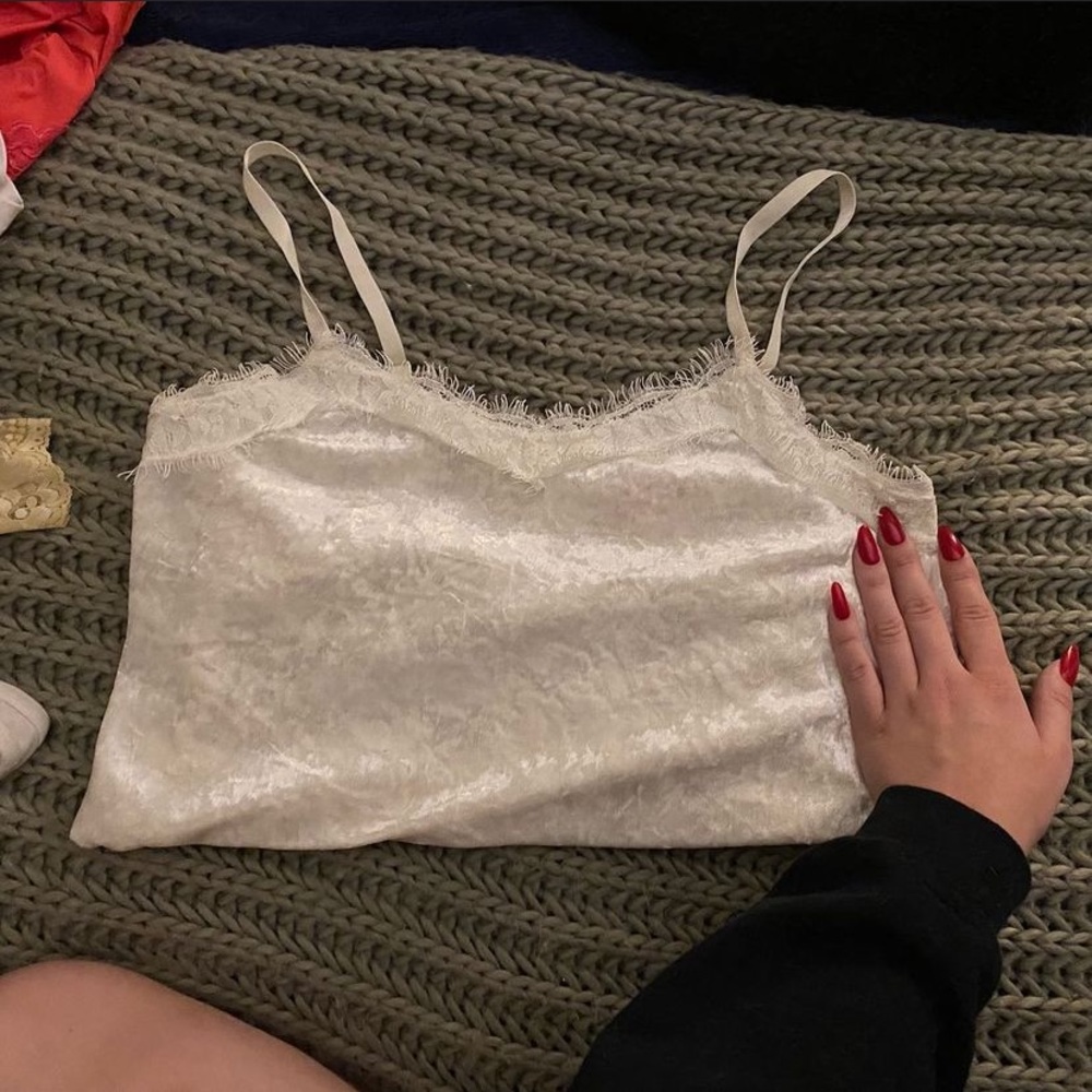 Crushed velvet lace edge tank top
